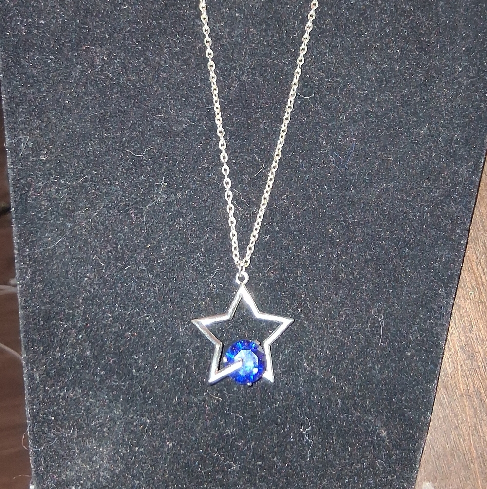 paparazzi Silver Star Necklace with Blue Crystal Accent